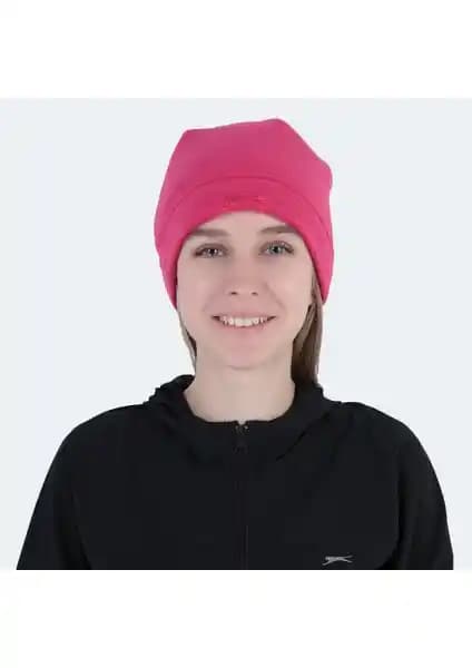 Slazenger BENT Polar Unisex Bere Fuşya: Şık ve Sıcak Tutma Özelliğiyle Kış Aksesuarı