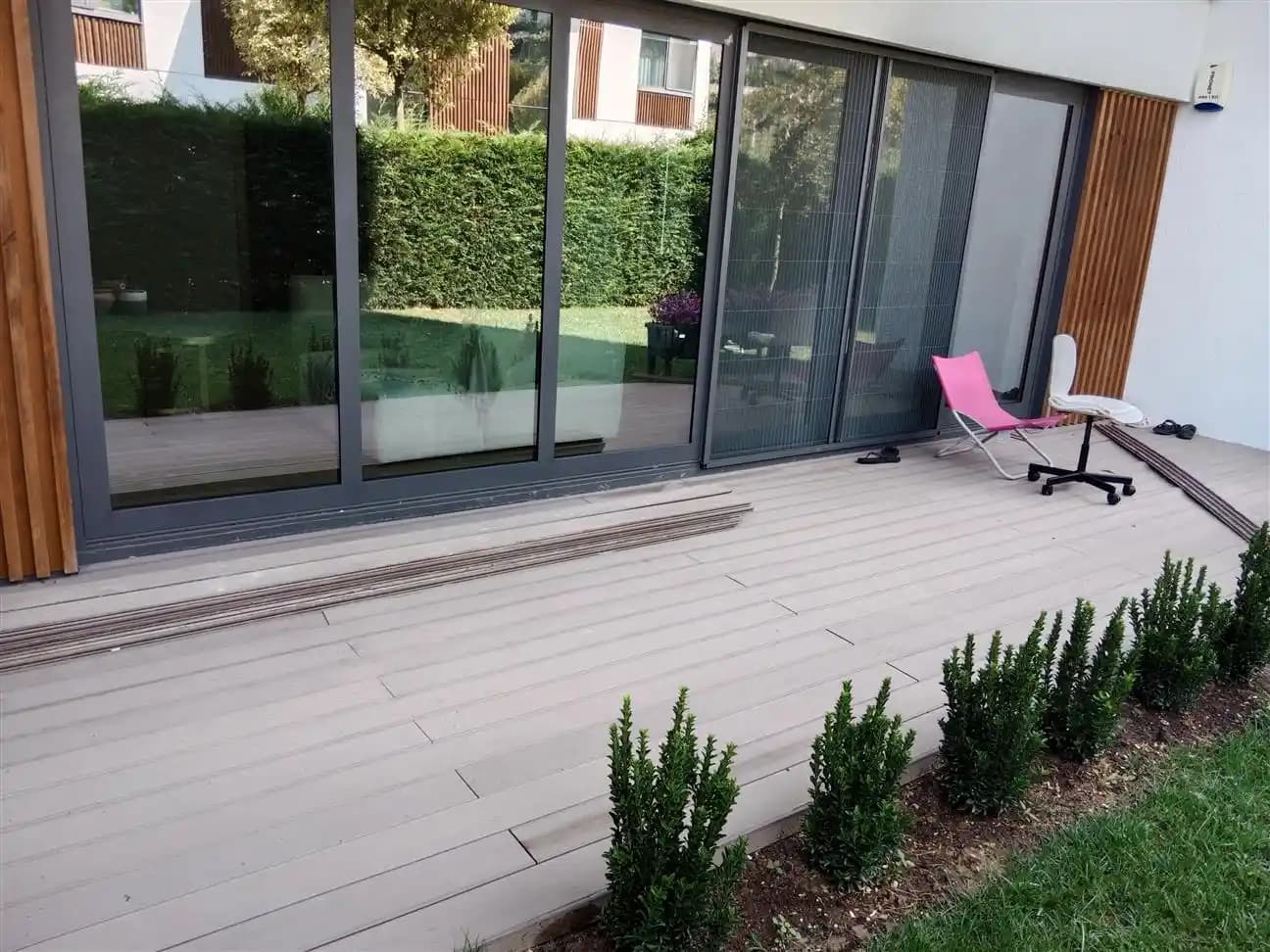 Dış Mekan Terasınızı Konforlu ve İşlevsel Yaşam Alanına Dönüştürme Yöntemleri