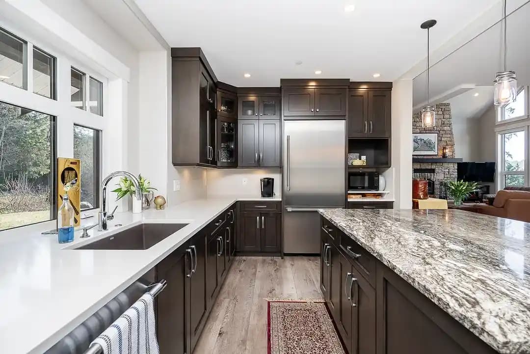 Yeni İnşaat Evlerine Karakter Katmanın Yolları: Renk ve Dekorasyon Önerileri