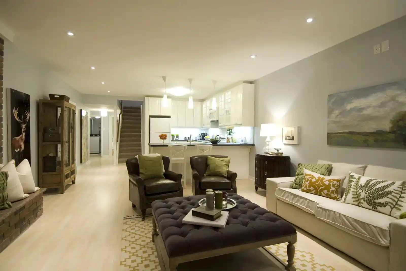 Bodrum Katı Dekorasyonunda Sıcak ve Fonksiyonel Tasarım Önerileri