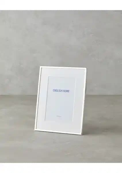 English Home Çerçeve Karşılaştırması: Dorothy Metal ve Felicita Gold Modelleri