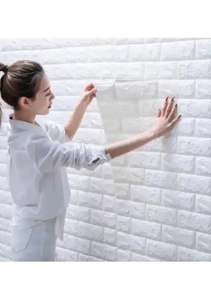 İki Farklı Kendinden Yapışkanlı Duvar Paneli Karşılaştırması ve Kullanıcı Yorumları