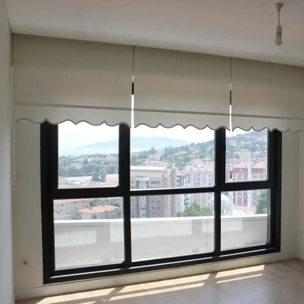 Roman Stor Perdelerde İçten ve Dıştan Montajın Avantajları ve Seçim Kriterleri