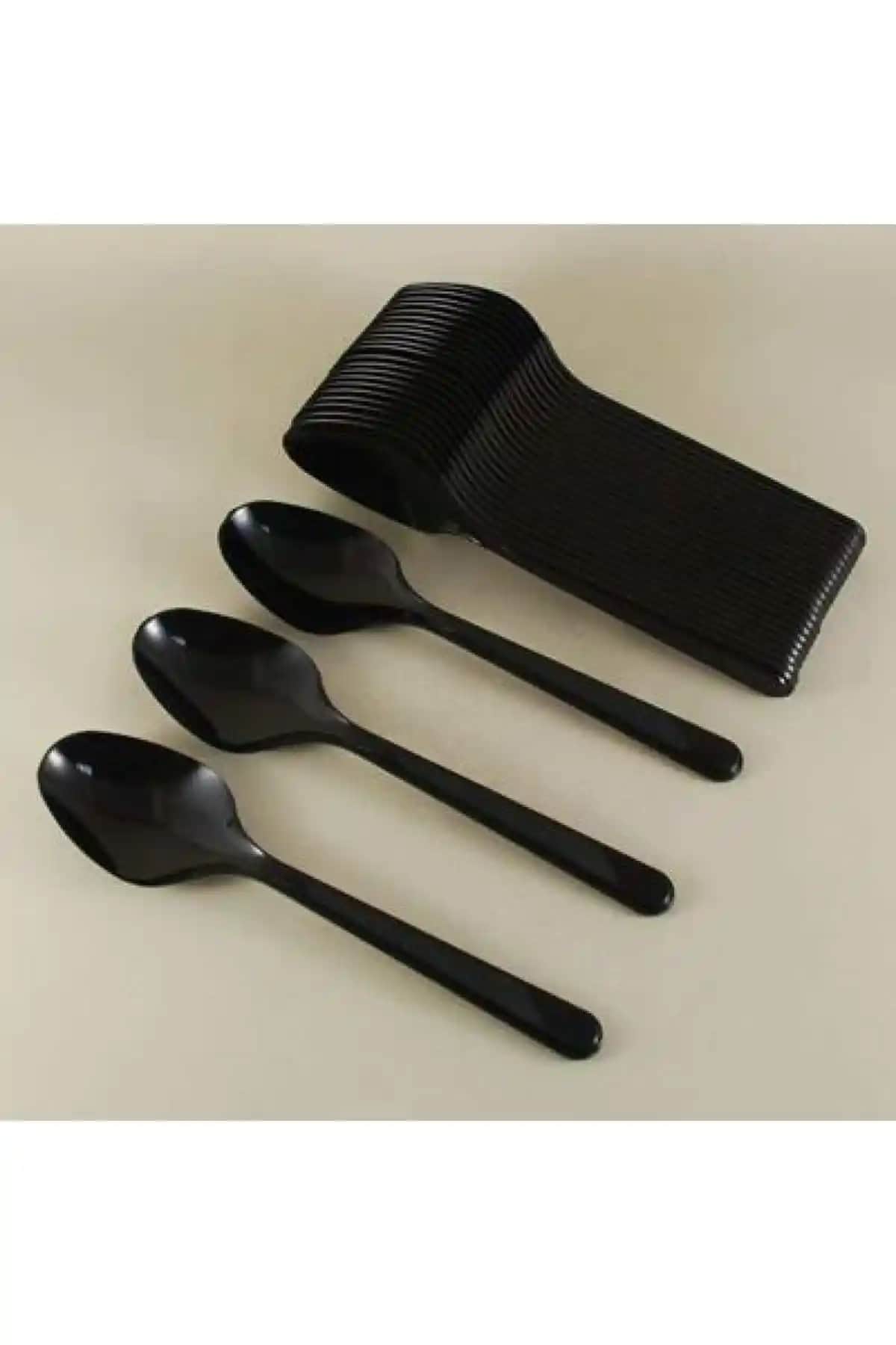 Çözüm Ambalaj Siyah Plastik Kaşık ve Genel Markalar Plastik Lüks Kaşık Karşılaştırması 2023
