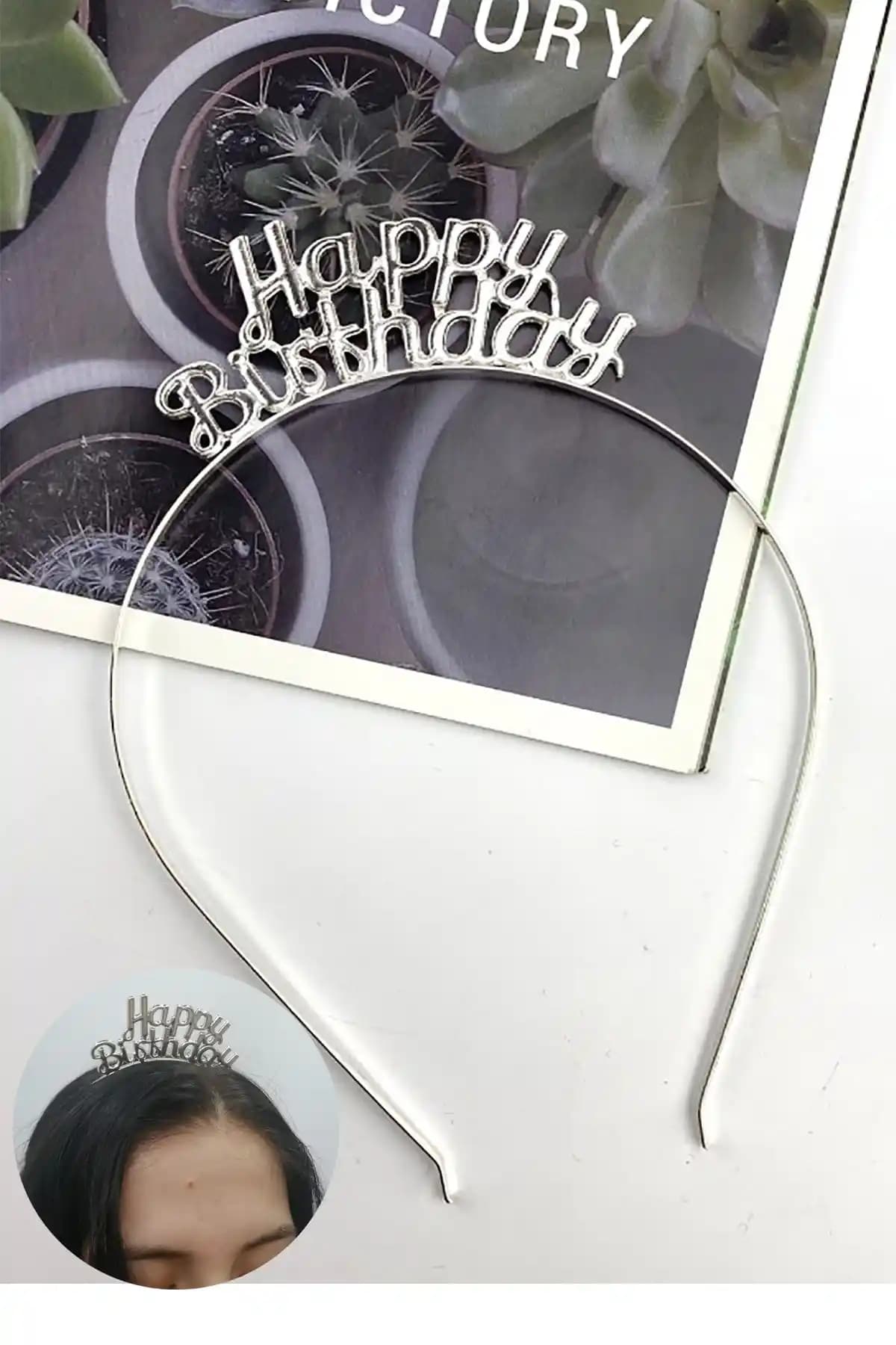 Parti Dolabı Güçlü Parti Tacı ve ReilaParty Kristal Taşlı Doğum Günü Tacı Karşılaştırması