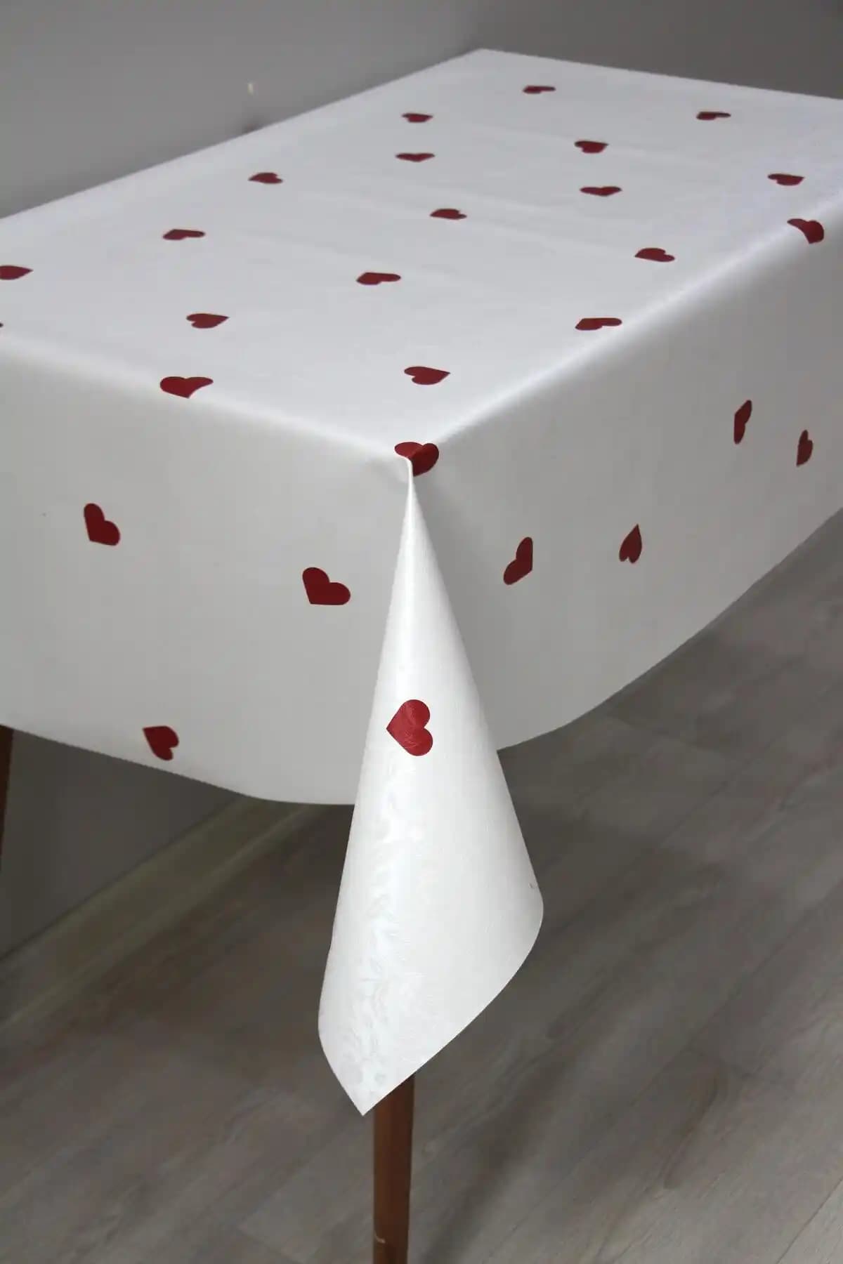 DDHOME Astarlı Silinebilir PVC Muşamba Masa Örtüsü 76-G ile Modern ve Dayanıklı Şıklık