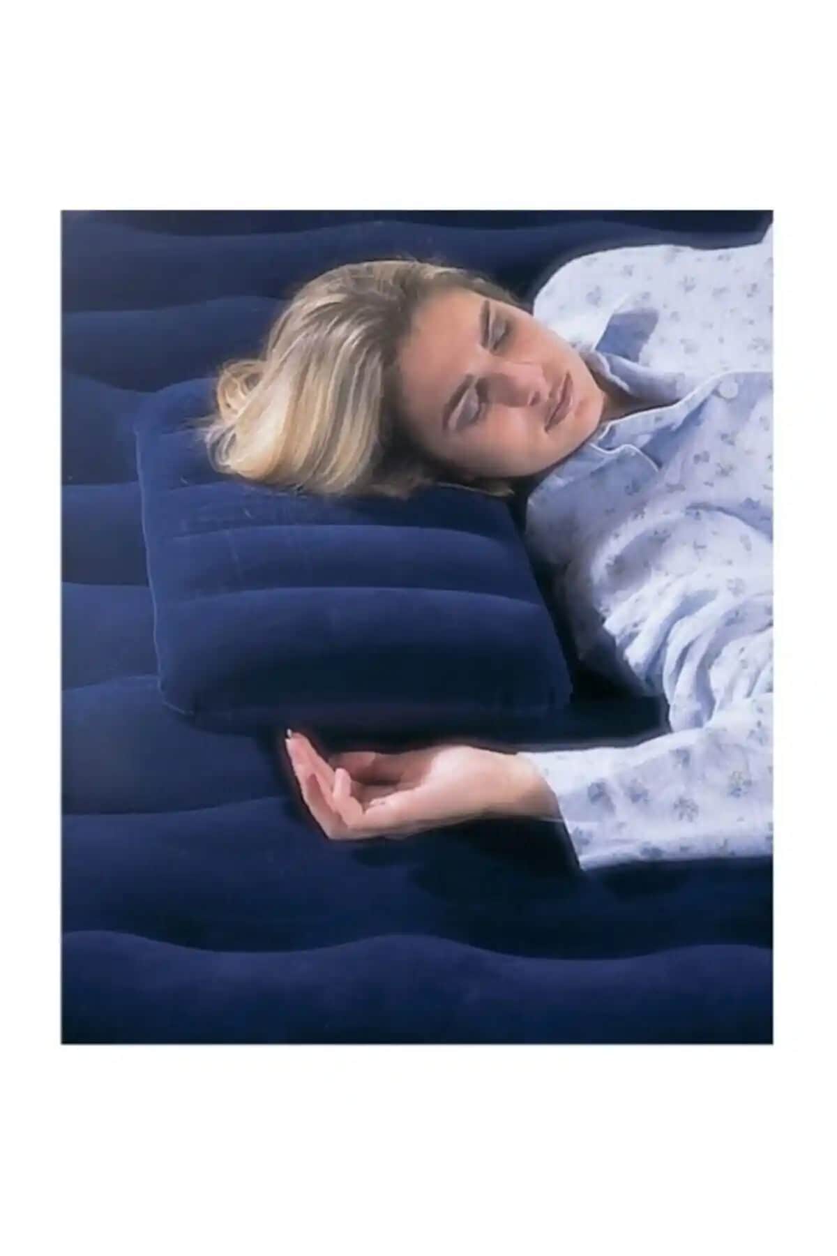 Intex ve Smartfox Kadife Kaplı Şişme Yastık Karşılaştırması: Seyahat ve Kamp Konforunu Artıran Detaylar