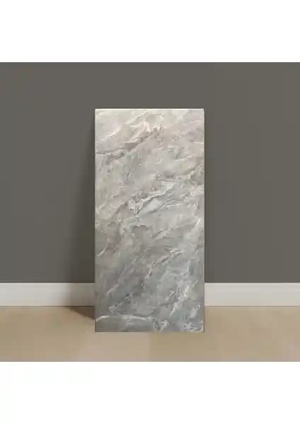 Brano ve Renkli Duvarlar Kendinden Yapışkanlı Duvar Kaplama Karşılaştırması